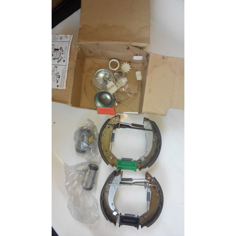Kit de freins à tambour pour Renault 19 - OEK204